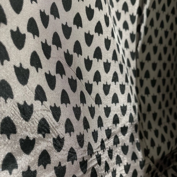 Hardy Amies Gray Sport Suit Jacket with Classic Design and Modern Fit - Picture 4 of 10